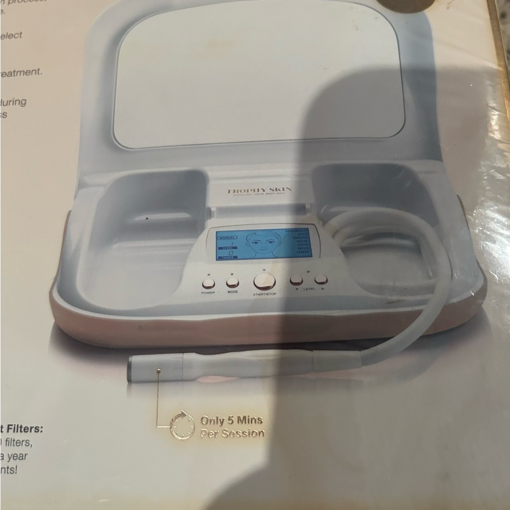 Trophy Skin MicrodermMD System - Picture 6 of 7